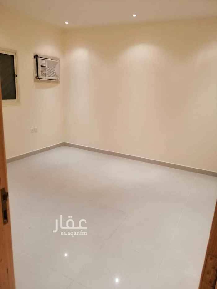 1505536 الشقة 《غرفة مع حمام ومطبخ مكيفات راكبة 》 الشقة بحالة ممتازة موقع متميز قريب من جميع الخدمات قريب جدا من المركز المالي