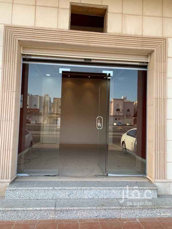 1654350 محلات تجاريه للايجار لفتح محلات تجاريه او مستودعات
العدد ٤ محلات المحل الواحد ب٦٠٠٠
واللي يبغاها كلها له سعر مغري