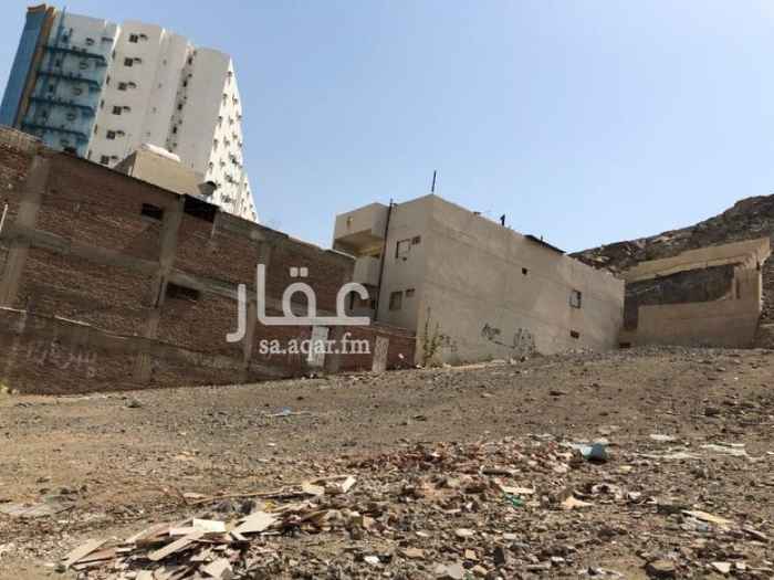 1299770 ارض للبيع بمكة المكرمة مساحتها 495,81 متر مربع صكها الكتروني الارض متساوية مسطحة ليس بها صخور كبيرة أو عوائق و هي على شارع واحد من الجانبين جيرانها مباني سكنية أما من خلفها جبل تبعد عن طرف شارع الحج حوالي خمسين متر ايضاً قريبة جداً من تقاطع شارع الحج مع طريق المدينة المنورة اسم الحي في الصك العتيبية ريع ملقية و لكن شعبياً تعتبر حي الزاهر
سعر الارض 3 مليون ريال قابل للتفاوض
التواصل واتس اب