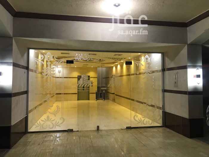 1755372 مدخلين ٤ غرف + ٣ دورات + مطبخ + سطح
البناء (١٣٥)
السطح (٧٥)
كاش فقط