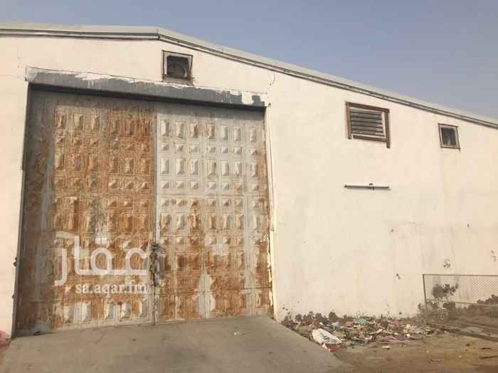 1151835 مستودع تم تحديثه وفق المعايير والشروط وإبقائه مرتبا نظيفاً، يوجد داخل المستودع مكان صغير متعدد الإستخدامات كالسكن أو ثلاجة أو مخزن
يقع في مخطط الزايدي منطقة المستودعات - مكة المكرمة -
موقع متميز بكون مزود بكافة الخدمات وقربه من خط مكة/جدة السريع، ويلائم التجار أصحاب البضائع المنتقلة من جدة إلى مكة ..