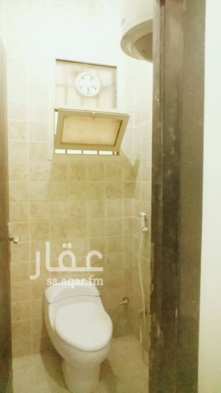 1329636 غرفه وحمام راكب مكيف مجددا
