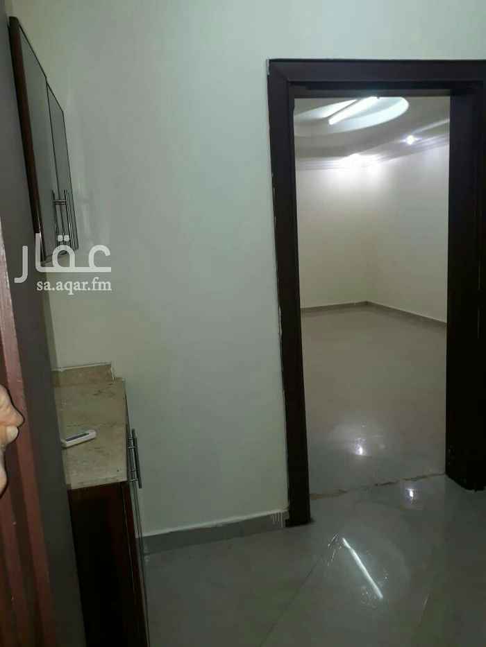1551888 غرفه كبيرا وحمام ومطبخ ومكيف اسبيلت راكب نظيفه...