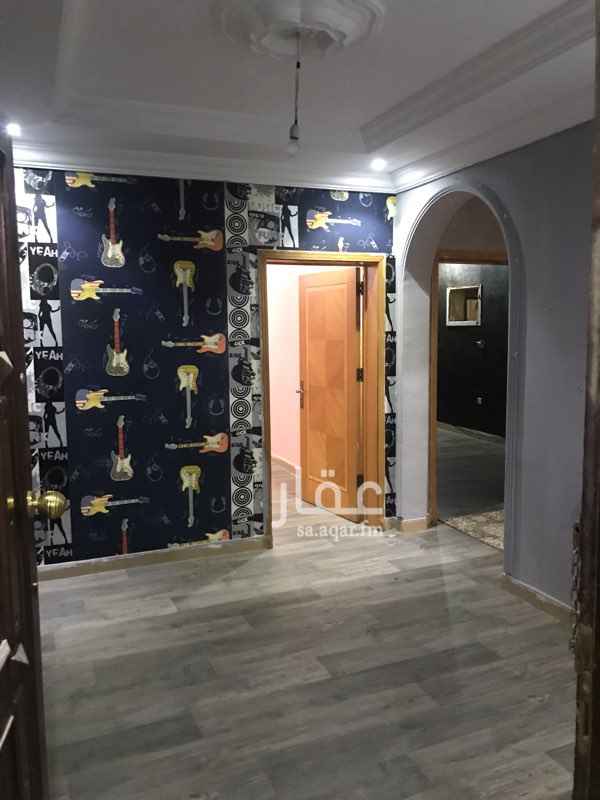 1743820 يوجد شقق بحي البوادي
خلف سوق الحجاز غرفتين وصاله ومطبخ وحمام
1600شامل كهربا ومياه شهري
للتواصل 0530487100