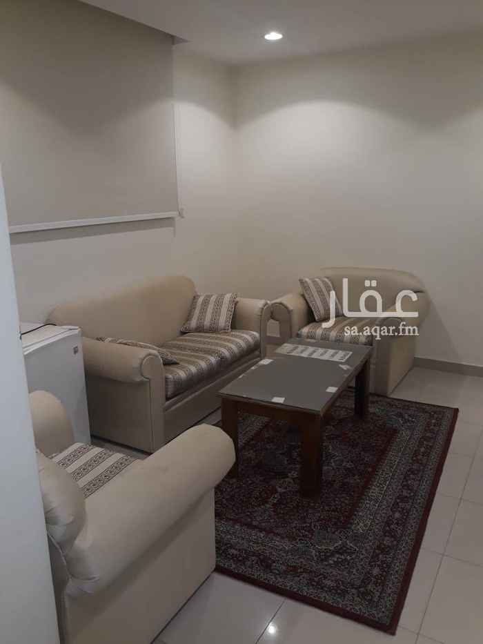 1507623 شقق عزاب للإيجار بحي الملقا شقق فاخره جدا موثثه غرفه وصاله وحمام موثثه مكيف راكب يوجد مصعد ويوجد جميع الخدمات بجوار العماره كما يوجد فريق عمل الصيانه للتواصل مصطفى سعيد 0546863989