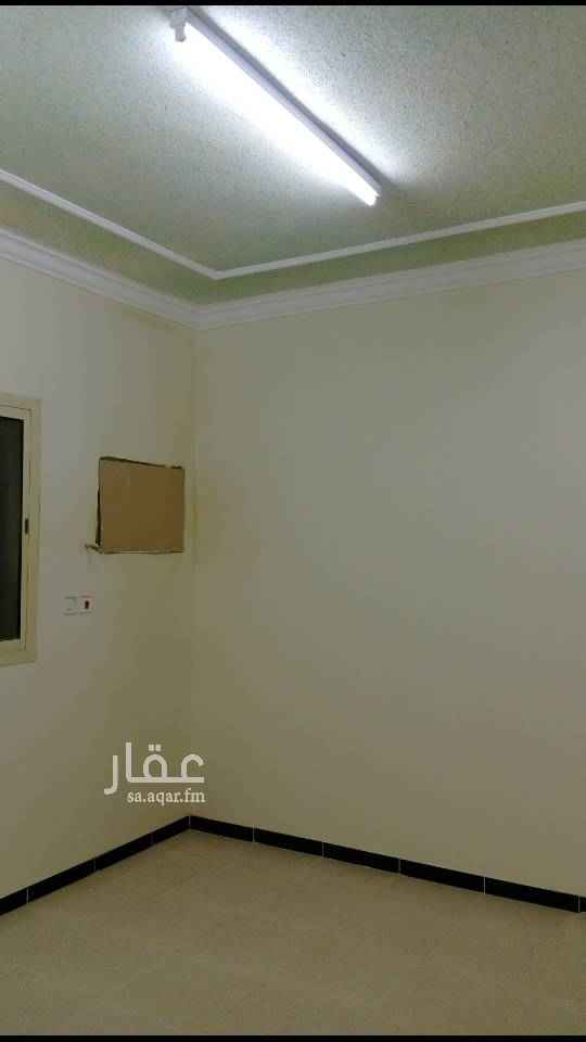 1501051 شقة في الشروق (المعالي)
الدور الثاني بدون سطح طبلون مستقل مكونه من غرفتين وصالة ومجلس ومطبخ ودورتين مياه
جميع الغرف 4*4
الايجار سنوي 12000 كل ستة اشهر 6000
الايجار الشهري 1200