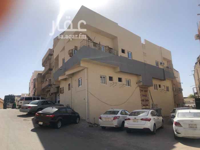 1553915 بين للاجار بالكامل مكون من ٤ شقق
كل شقه ٣غرف مطبخ حمامين اعزكم الله
البيت مرمم خارجي
الشقق مؤجره بسعر رمزي
الموقع حي الدويمه خلف مجمع القمه
الاجار كامل البيت ٣٥الف دفعه كامله للتواصل مع صاحبها
٠٥٤٧٠٦٠١٤٠ واتس فقط التواصل واتس