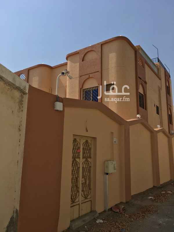 1694690 فيلا متكامله تتكون من دور ارضي واول ودور الملحق وشقة بمدخل مستقل خارج الفيلا
شقق الدور الاول والثانى (٥ غرف +٣ حمام ومطبخ وصاله +٢ مستودع)
شقة الملحق(٣ غرف +٢ حمام+مطبخ+سطح كبير)
شقه الحوش(٣ غرف وعليكم السلام ٢ حمام ومطبخ ).
غرف ومطابخ وصالات بمساحات تتعدى ٢٠ م٢ ،
حمامات بمساحات تتعدى ٦ م٢ ، مواقف داخليه تسع ٣-٥ سيارات.
تم ترميم وتجديد اعمال السباكه والكهرباء والدهانات والابواب والنوافذ في ذو الحجه ١٤٤٠
يرجى التواصل عبر هذا الرقم فقط عند الجديه
٠٥٥٥٥١٩٦٢٩