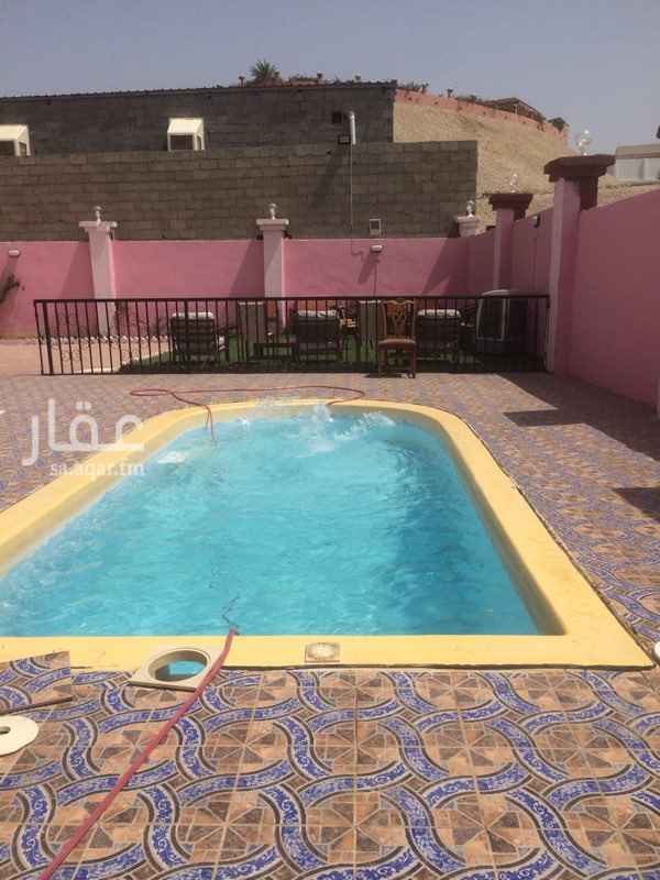 1493340 استراحه وناسه للايجار اليومي ترحب با الجميع الاستراحه قسم واحد مرتب ونظيف وقسم الرجال جالسه خارجيه با مكيف صحروي. كم يوجد جالسه على المسبح عند الحريم. غرفتين نوم كل غرفه بادوره مياه ملاهي اطفال صاله كبييره فيها سماعات وليزر واضات متوفر جنب الاستراحه مطعم راقي. الحجز مستمر والله ولي التوفيق لتوصل واتس او اتصل 0563880870/0536966287