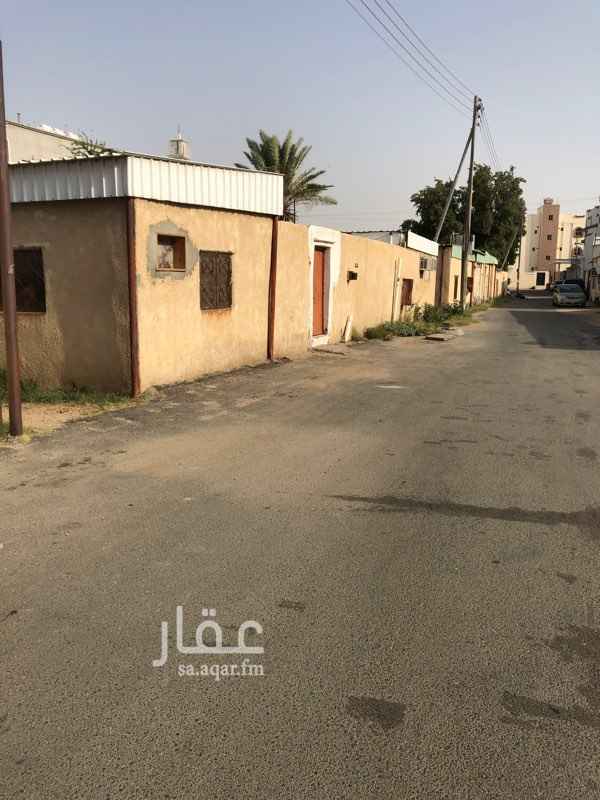 1637089 بيت شعبي على اربع شوارع بجوار جامع الغامدي الحويه حي المعترض