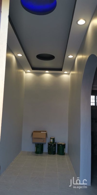1664396 استراحة بمخطط العاصمة باللحيانيه بمكة المكرمة موثثه طقمين كنب ومكيفات قري اسبلت جديده ومغاسل وفرن وثلاجة ومشطبة تشطيب ديلكس مكونة من مجلس ومطبخ وحمام لكم الكرامه وغرفة حارس خارجيه متكامله ومساحتها 761 علي شارعين 20/15 داخلها كهربا عداد 70 وطلع مهندس المحكمة وكشف وصكها بالمحكمة وعمولة الموقع علي المشتري
الاستراحه علي السوم ولا يقل عن 180000الف ولتواصل ناصر0559292511
