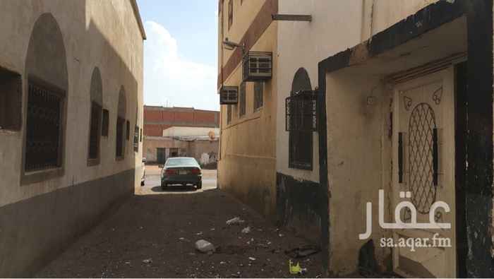 845753 بيت شعبي مستقل
ًمن 5 غرف 3/4
ومطبخ
وحمامين
ودرج داخلي للسطح
مطلوب 8 الاف
قابل للتفاوض
0547300070