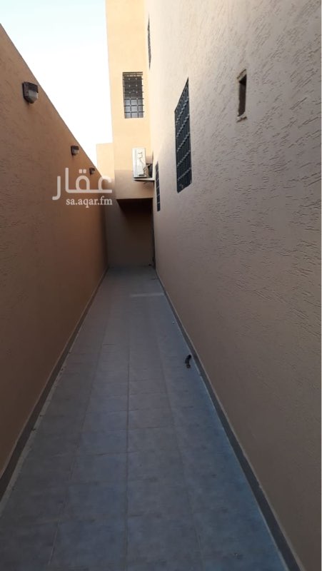1499178 طريق الملك سلمان ، حي القيروان
غرفتين نوم
صاله
مجلس
مطبخ
دورتين مياة
التواصل واتساب او محادثه