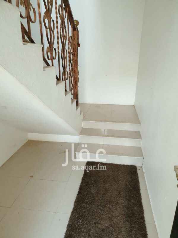 1327856 قريب للخدمات السعر قابل للتفاوض مدخل مستقل رقم التواصل/ 0555259244