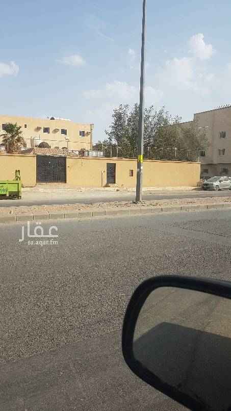 1655522 هي عبارة عن ارضين تجاريه كل قطعة بصك قطعة مساحتها 730m والقطعة الثانيه 840m علي شارعين السوم 2000 ريال للمتر