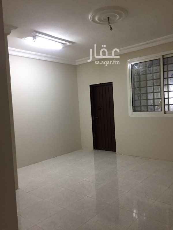1546883 غرفتين نوم
صالة
مطبخ
دورة مياة
سطح واسع
الشقة نظيفة جدا وتم عمل البوية
عداد الكهرباء مستقل
وليست شينكو
مكيفات راكبة