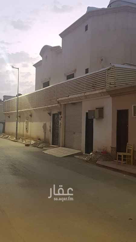 1382724 فلة حي الملك فهد مساحتها ٣٥٠م وعليها بنك باقي فيها حدود ٤٠٠ الف وقابل للتفاوض المعقول في السعر .
درج في الصاله ويوجد فيها مجلس ومقلط ومجلس نساء وصاله وغرفة سائق مع دورة مياه والدور الثاني اربعة اجنحه مع دورة مياه لكل جناح و السطح غرفة نوم مع دورة مياه وعمرها ١٩سنه على شارعين شرقي و شمالي .
( البيع ع مليون و ١٠٠ ) حد نهائي
