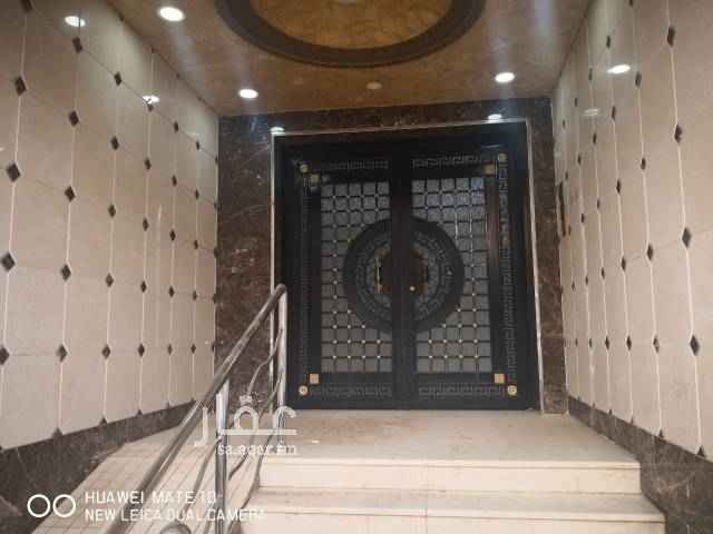 1656475 رقم التواصل مع مسؤل التسويق0542226582. شقه 5غرف ومطبخ وثلاث دورات مياه وصاله ومدخلين الدور الأرضي واصل الغاز والماء والصرف الصحي في مكه المكرمه العوالي خلف ابن داود نظيفة