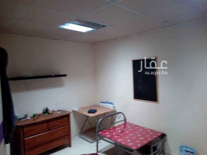 1514694 متوفر غرفة بشقه عزاب ب العليا – شارع العليا الرئيسي ايجار شهري 750 ريال , ويتم الدفع كل 6 شهور . الشقه 3 غرف منهم غرفة بحمام خاص والغرفتين مشتركين ف حمام الشقه الكبير .
متوفر مطبخ جاهز بجميع الاغراض . جوال : 0548102769