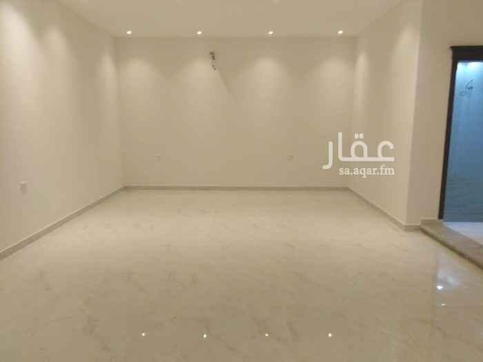 1700311 فله للبيع مساحه 300 نضام مفتوح درج داخلي مجالس استقبال الدور الارضي وحمامين ومطبخ الدور الأول اربع غرف نوم 4 حمامات صاله مطبخ دور ملحق غرفتين حمامين صاله سطحين عليها ضمانات سباكه كهرباء بناء من وزرات الاسكان في الحمدانيه السعيد السعر مليون 170الف قابل للتفاوض اعتذر الموقع غير دقيق للتواصل علا رقمي 👇🏻👇🏻 أبوفيصل