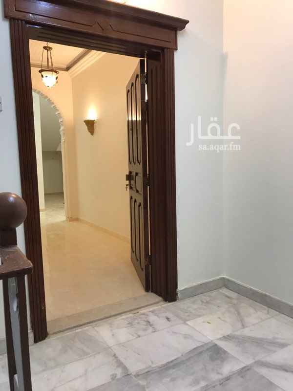 1417698 دورين الدرجي الداخلي
الحي النهضه
مكونه من
مجلس رجال مقلط دوره مياه + صاله جلوس كبيره + مطبخ كبير
4 غرف نوم + غرفه شغال دورتين مياه
ايجاره 60 الف دفعه وحده قابل تفاوض
مكيفات راكب اسبليت شباك جديده كامل غرف وصاله