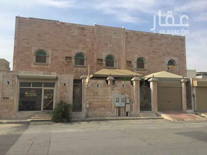 1272296 للايجار عدد ٣ شقق من ٤ غرف وصاله و٣ دورات مياه
عماره نظيفه جداً ومرممه بالكامل
تصلح ال٣ شقق لعمل مشغل او سكني
١٢ غرفه و١٢ دوره مياه و٤ صالات و٤ مطابخ
للمعاينه
0502678521