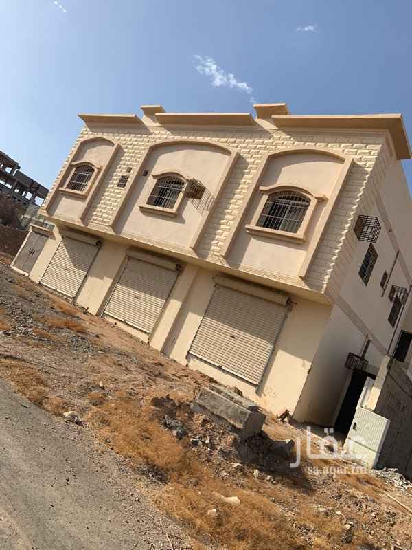 1567714 عمارة جديدة لم تسكن من قبل للايجار مكونة من خمس شقق و 3 محلات ( تنفع أن تكون مستوصف خاص او مدرسة أهلية ) على شارع 30 مسفلت
للتواصل 0550351819