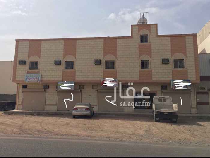 1601634 محل رقم واحد مساحته 32م -
رقم 2-3 مساحتهم 40م -
ايجار المحل ب 700 ريال شهرياً