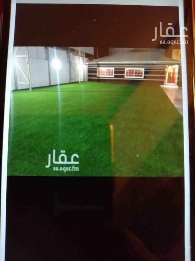 1636395 قسم عبارة عن غرفتين نوم ومجلس ودورة مياه ومطبخ ومسبح وحوش مستقل
قسم بيت شعر وملعب طائرة ودورتين مياه وحوش مستقل
الاستراحة موقعها على حرف تي
قابلة للتفاوض