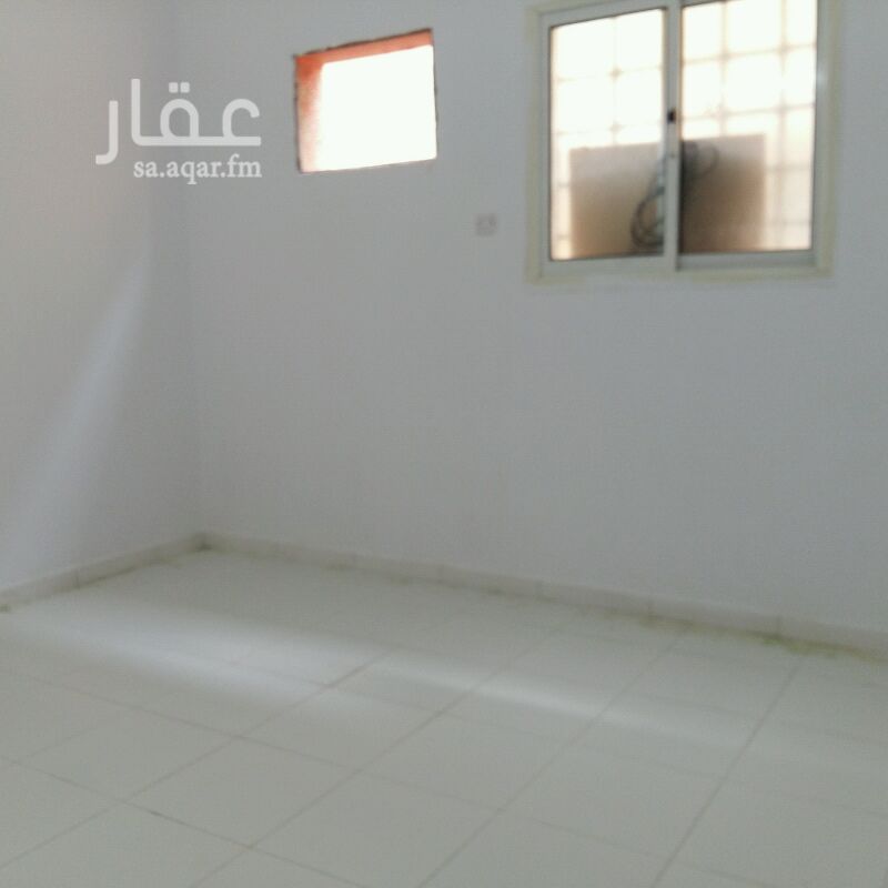 1298221 شقه الإيجار القادسية دانه الكهرباء مستقل