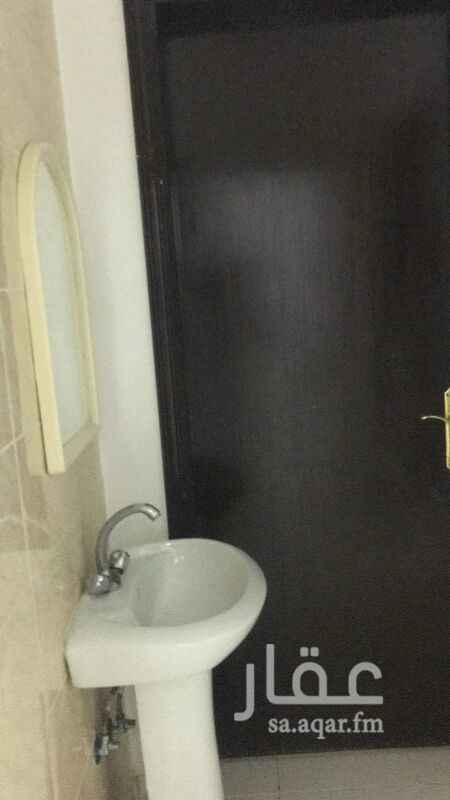 1368262 مجلس ومقلط وصل عدد ثلاثة غرفة النوم ومطبخ حي الشروق الجنادرية