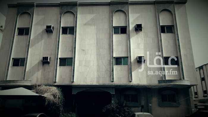 1510298 عماره في حي المروه
مكونه من 3 أدوار وملحق
الارضي شقتين من5غرف
والثاني والثالث 8 شقه من3غرف وصاله ومطبخ
وملحق شقه 3غرف
أصحابها ساكنين المنطقه راقيه عرض جدا للزبون فقط طلب الوكيل 0508160113