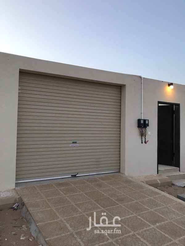 1759781 للبيع اربع استراحات جديده
عمرها 6 اشهر
بحي الصفا بالخرج قريب من الجوازات
على شارع 30 تجاري
مساحة الارض 600م
25*24
مقسمه اربع استراحات
مساحة الاستراحه الواحده 150 متر
تتكون من :
بوابة كراج
مجلس + مشب
غرفه
مطبخ
دورات مياه
( بنيان مسلح معزول و سقف صبه )
( البنيان عباره عن فله شقتين ارضيه مفصوله )
عدادين كهرب و خزانين ماء
مؤجره بالكامل و جاهزه
بمدخول السنوي ممتاز جدا 70 الف تقريبا
السوم 570 الف
و البيع قريب
للتواصل المالك : 0548997798