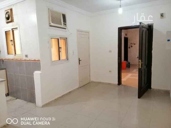 1684471 شقه مكونه من غرفه وصاله وحمام ومطبخ راكب