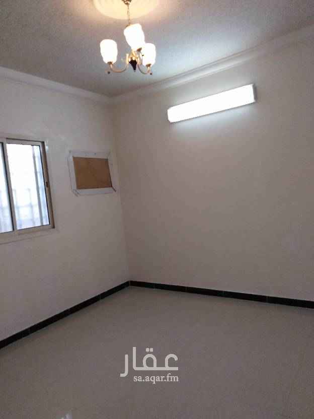 1687955 شقه 3وصاله 2حمام مطبخ وسطح مجدده كهربا مستقله بالرمال التعمير