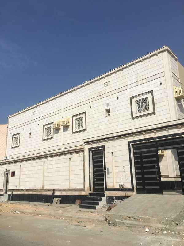 1362348 شقة جديدة في حي الزمرد ثلاث غرف وصالة في موقع ممتاز
قريب من الخدمات
يوجد فيها معصد وغرفة حارس او سواق
مدخل رخام فاخر تشطيب علي اعلاء مسوي
لتفاصيل الاصافية او الموقع 0549425494
