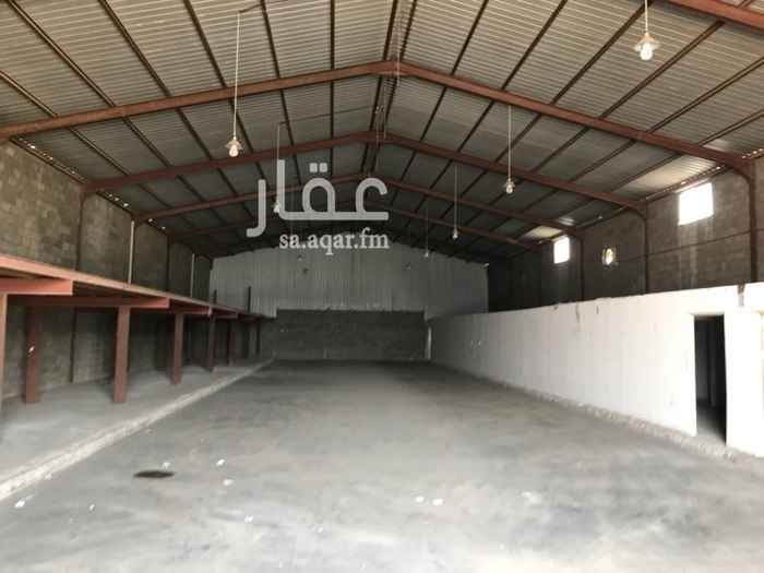 1330210 مستودع مساحة ١٢٠ متر مربع تخزين مطلوب 25 الف ريال دفعة واحدة يوجد حارس للموقع
للتواصل ؛0549462258