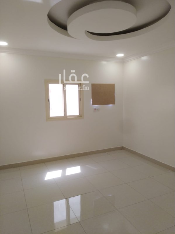 1663576 شقة دور أول في ضاحية الملك فهد في الحي الثاني الثالث زاوية
مجددة بالكامل من ناحية الصبغ والكهرباء ويوجد ضمانات هندسية
تتكون الشقة من غرفتين نوم (وحده منهم ماستر) صالة مطبخ مجلس مقلط دورتين مياه وحوش
مقابلة لمسجد وقريبه من الخدمات ( أسواق الضاحية ، مخابز ، مغاسل الجبر ومطاعم وجميع الخدمات)