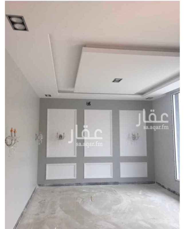 1498603 للبيع فيلا بحي الياسمين
مساحة ٣٧٥ م
بناء شخصي
درج داخلي مع شقه
الفيلا يوجد فيها مدخل سياره وغرفة سائق
مجلس رجال بحمام ومقلط ومطبخ وصاله
الدور العلوي / ٤ غرف نوم + ٣ دورات مياه
السطح / غرفة خادمه + غسيل
الشقه / مدخل خاص مكونه من ٣ غرف وصاله
الفيلا باقي لها ١٠ ايام على التشطيب النهائي
البيع مليون و ٩٠٠ الف ( قابل للتفاوض )
" الموقع غير دقيق "