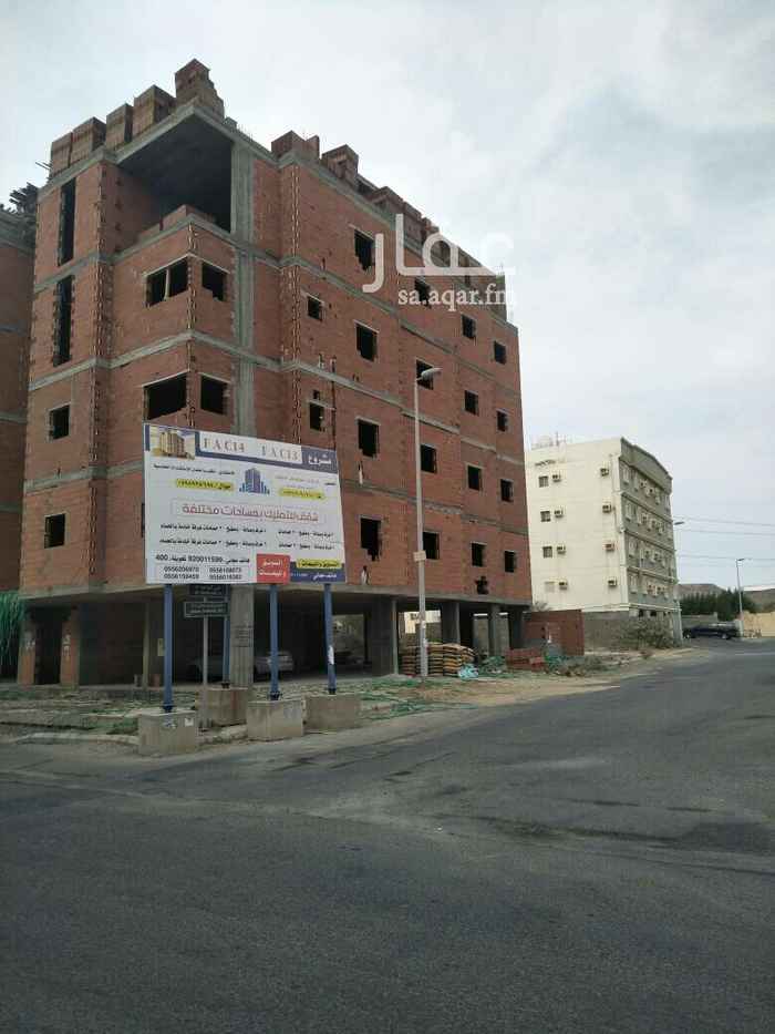 1758463 شقة مميزة واجهتين ولها غرفة سايق بالكراج العمارة بها اتنين مصعد ولكل شقة خزان علوي وسفلي خاص وعداد خاص الشقة يتم تشطيبها ببرندات عالمية وبتسهيلات بالبيع للتواصل اتصل علي 0549957305