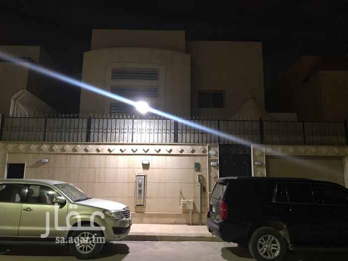 1512794 فيلا مساحة ٣٢٥ تقريبا بحي الياسمين .. موقعها جدا مميز قريبه من طريق الملك سلمان وطريق الملك عبدالعزيز وطريق الملك فهد والعليا .. الفيلا عبارة عن دورين وملحق
الدور الارضي: مجلس ومقلط ومطبخ وصاله ومجلس حريم و٢ دورات مياة
الدور الاول: ٤ غرف نوم بحماماتها واحدة منها كبيره+ صاله ومطبخ صغير
الملحق : ملحق بحمامه ومستودع..وسطح
الدرج داخلي ويوجد غرفة سواق .. وانا اول مستخدم للعقار وعمرة ٥ سنوات تقريبا
ممكن بيعها بالاثاث اذا رغب المشتري وتم الاتفاق
سبب البيع النقل لخارج الرياض
الحد 1540000