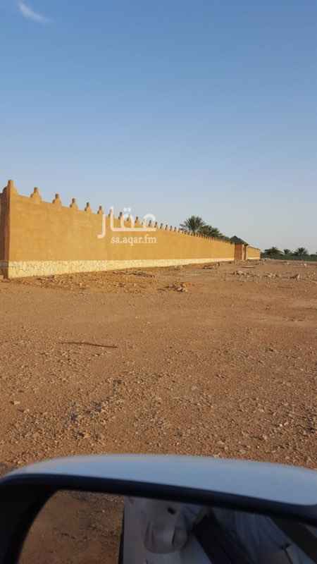 866944 مكان المزرعة على طريق القصيم في دقله تبعد عن الرياض ٦٥ كيلو على ٣ شوارع ٥٠ رأس بلك
فيه مجلس وحمامين ومطبخ وفيها ٦ غرف على البوابات على كل بوابة غرفتين وفيها ٣ بوابات والمزرعة مسورة وفيها ٢٥٠ نخلة منتجة وفيها ٢٥٠ شجرة حمضيات منتجة وفيها ٥ ابيار وتشتغل ٣ السعر ٤ مليون وقابل للتفاوض