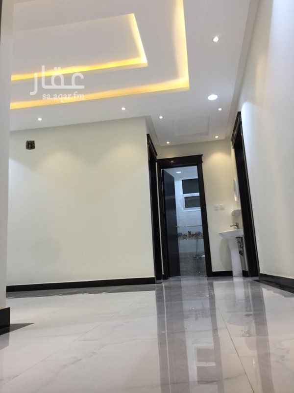 1545920 شقه للايجار بالشهري 1650
الدور العلوي
مجلس وصاله وغرفتين نوم ومطبخ ودورتين مياه
لتواصل 0550044868 /ابو محمد