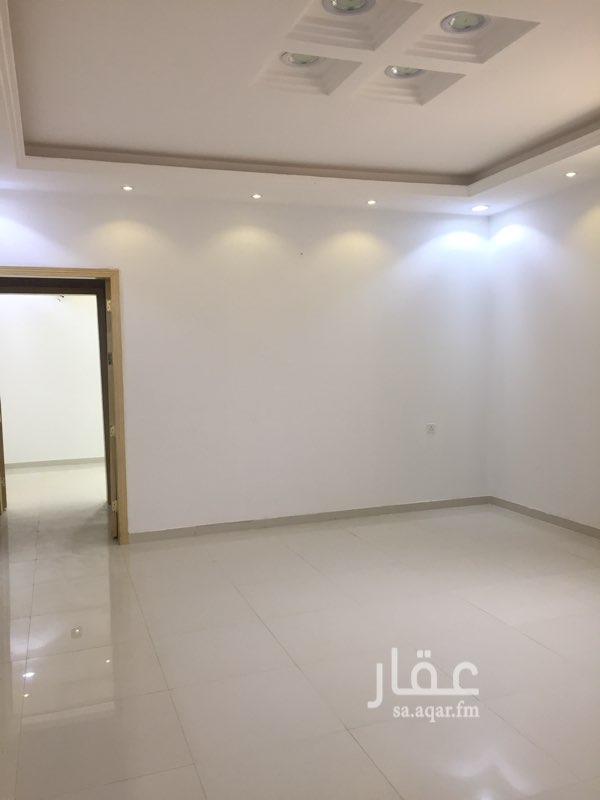 1556289 شقه للايجار
غرفة نوم وصاله ودورة مياه ومطبخ
الدور الثالث
الموقع صحيح اسفل الاعلان
الحي مطور واصل الخدمات ماء واناره الشوارع مخطط جميل ومطور
الايجار شهري بسعر 1150 شامل الماء والكهرباء
لتواصل 0550044898 /ابو محمد
شركة رمز المساكن العقاريه