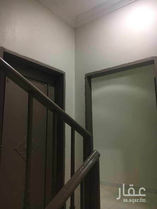 1554283 شقه للايجار. حي العارض شرق عبد العزيز. شمال ريحانه
ثلاث غرف. صاله. مطبخ. حمامين.
تشطيب ممتاز لا يوجد مكيفات ولا مطبخ
عداد مستقل
الايجار 18000 الف علي دفعتين
الشقق تصلح للعرسان
للتواصل 0550044898 ابو محمد