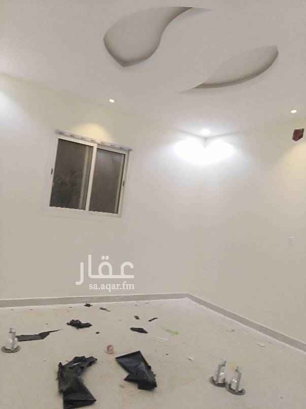 1551677 دور وشقتين عمرها سنتين ونص مرممه بالكامل متكونه من مدخل سياره مشب حوش مجلس رجال مجلس حريم مقلط صاله ٣غرف نوم ٤حمامات عليها حد مليون ١٠٠ الف للتواصل ٠٥٠٧٣٦٠٦٥٦،، 0550977656،،