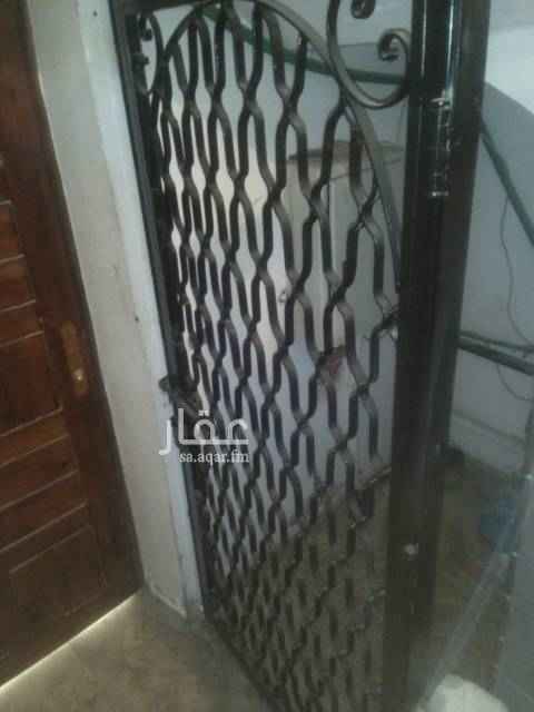 1586685 غرفة سائق او عامل صغيرة٣×٢
راكب مكيف
السعر شامل الايجار +الموية+الكهرباء