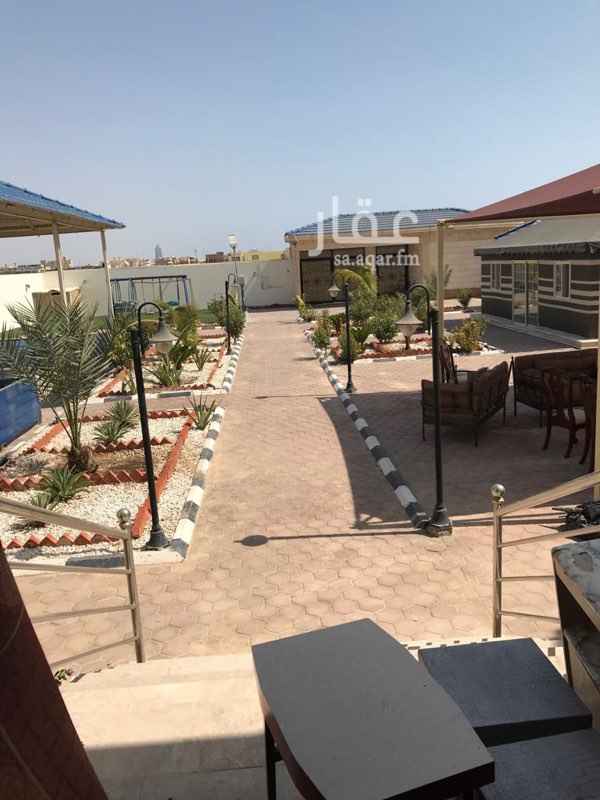 1681414 استراحه للبيع فى حى الفنار ابحر الشماليه مساحه ١٤٠٠ متر شارع ٢٥ وقريبه من شارع الملك سعود بها بيت شعر وسبح وملعب وملاهى اطفال ومجلسين رجال ونساء وصاله كبيره وغرفتين نوم ومكان للشواء