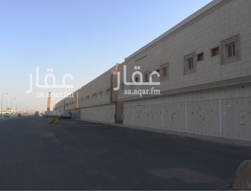 855946 غرف للإيجار جديدة :
مساحة الغرفة = 36 م٢ .
كل غرفة بدورة مياه مستقلة ومغسلة . ( كما هو موجود في الصور )
• الدور 1 = 9,000 ريال
• الدور 2 = 8,000 ريال
🔴 الإيجار سنوي 🔴
العمارة تتكون من 18 غرفة :
كل دور 9 غرف
سعر 18 غرفة = 120,000 ريال
سعر 9 غرف = 65,000 ريال
الموقع :
الرياض - السلي - شارع اسطنبول .
للإستفسار /
0550278111