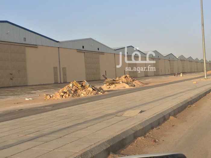 1471262 بدأ التأجير :
مستودعات للايجار جديدة :
المساحة = 500 م٢ .
غرفة+دورة مياه+مطبخ .
🔴 لا يوجد كهرباء .
الموقع :
الرياض - السلي - خلف شارع اسطنبول مباشرة.
للاستفسار :
0550278111